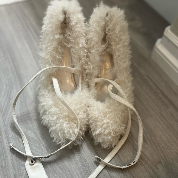 Furry pump size 8.5 - Picture 3 of 3